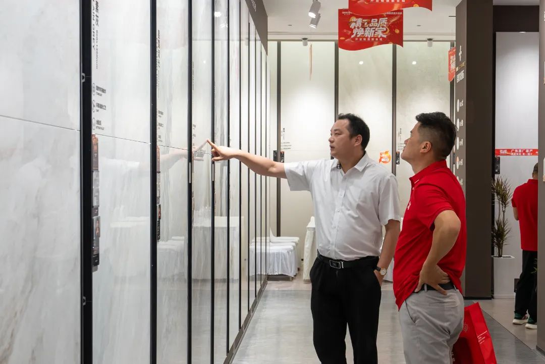 聚勢共鑒?標桿領航 | 強輝2025區域培訓峰會暨美學賦能行動貴陽站順利結束!(圖20) 聚勢共鑒?標桿領航 | 強輝2025區域培訓峰會暨美學賦能行動貴陽站順利結束!(圖20)